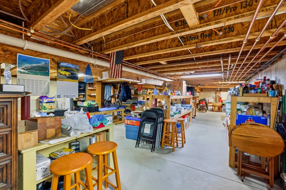 5550 Cozy Point Drive Newaygo, MI 49337