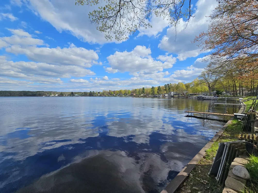 5550 Cozy Point Drive Newaygo, MI 49337
