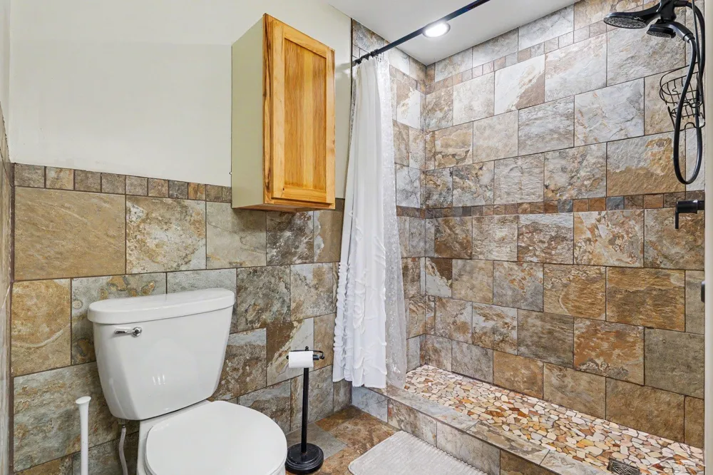 1596 Douglas Drive Alabaster Township, MI 48763