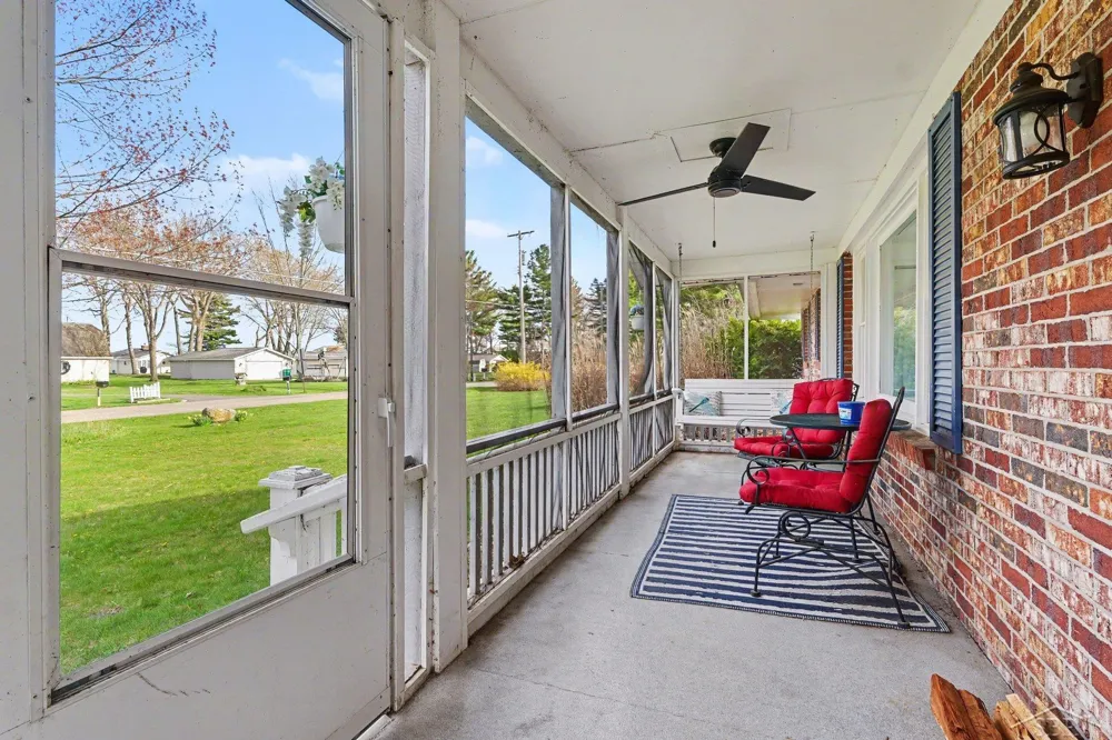 1596 Douglas Drive Alabaster Township, MI 48763