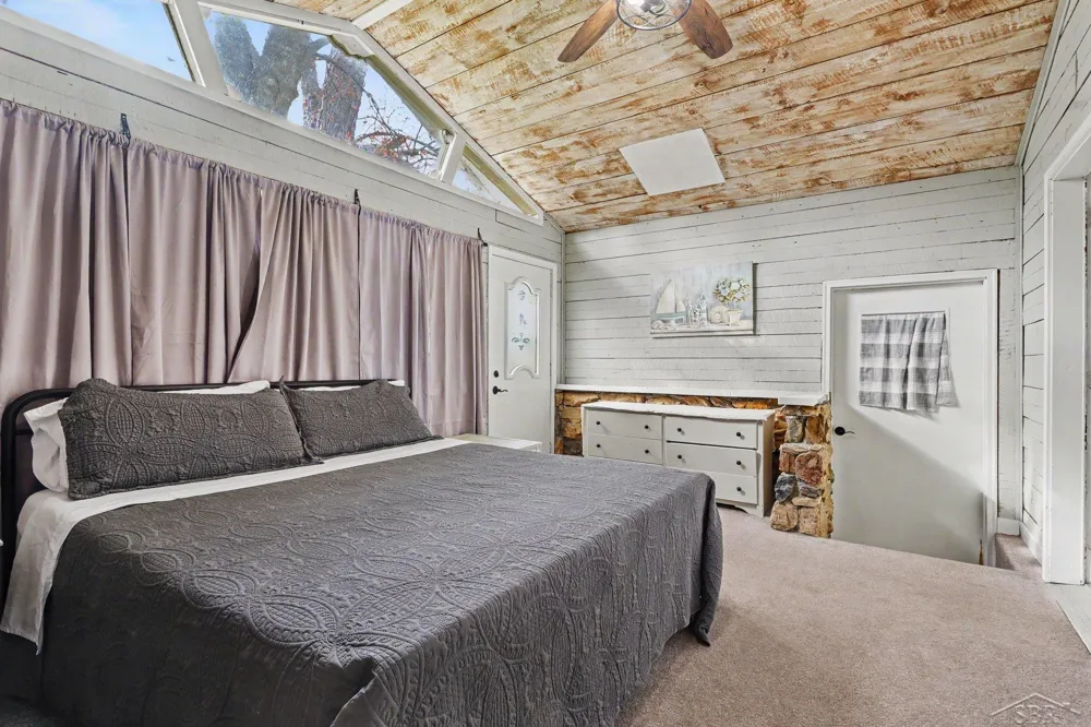 1596 Douglas Drive Alabaster Township, MI 48763
