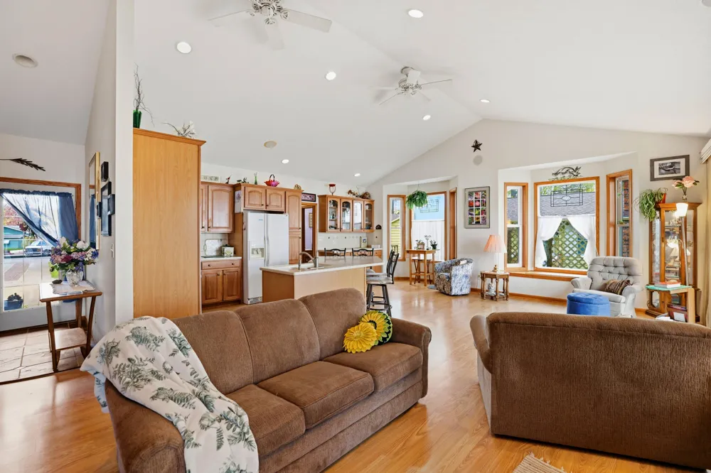 5550 Cozy Point Drive Croton Township, MI 49337