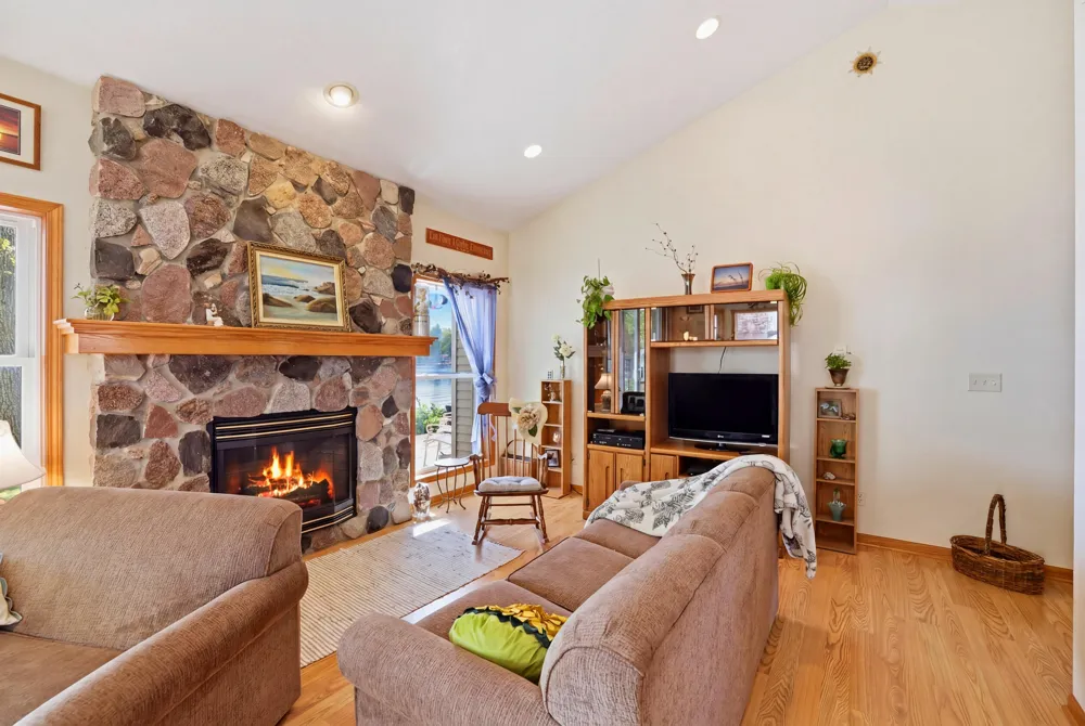 5550 Cozy Point Drive Croton Township, MI 49337