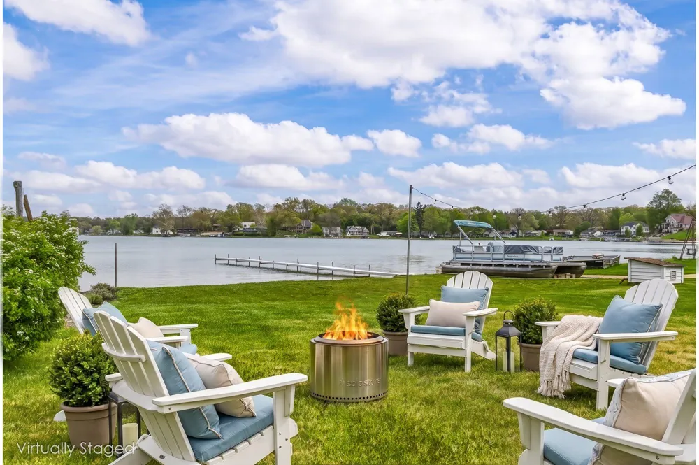 434 Crooked Lake Drive W Texas Charter Township, MI 49009
