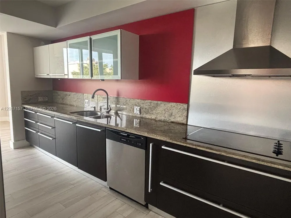 50 Ocean Lane Dr #404 Key Biscayne, FL 33149