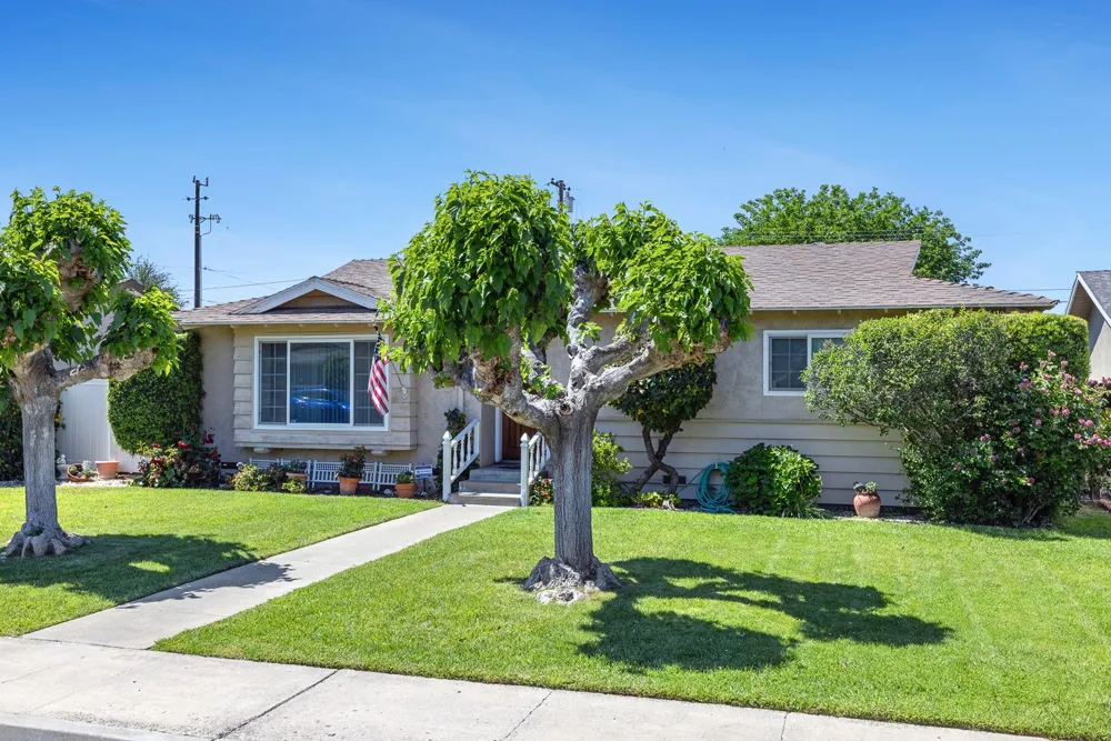 212 Cindy Lane Coalinga, CA 93210