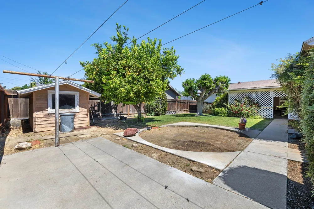212 Cindy Lane Coalinga, CA 93210