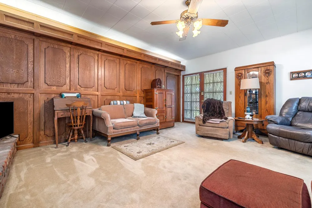 212 Cindy Lane Coalinga, CA 93210