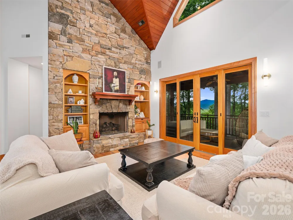 71 Chestnut Hill Road Spruce Pine, NC 28777