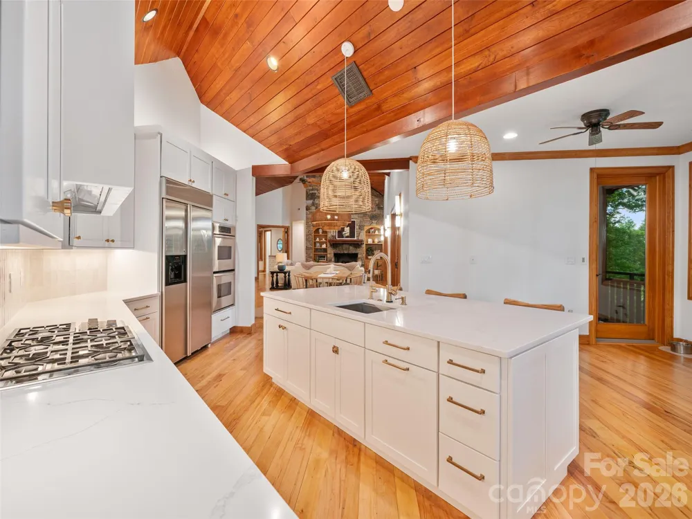 71 Chestnut Hill Road Spruce Pine, NC 28777