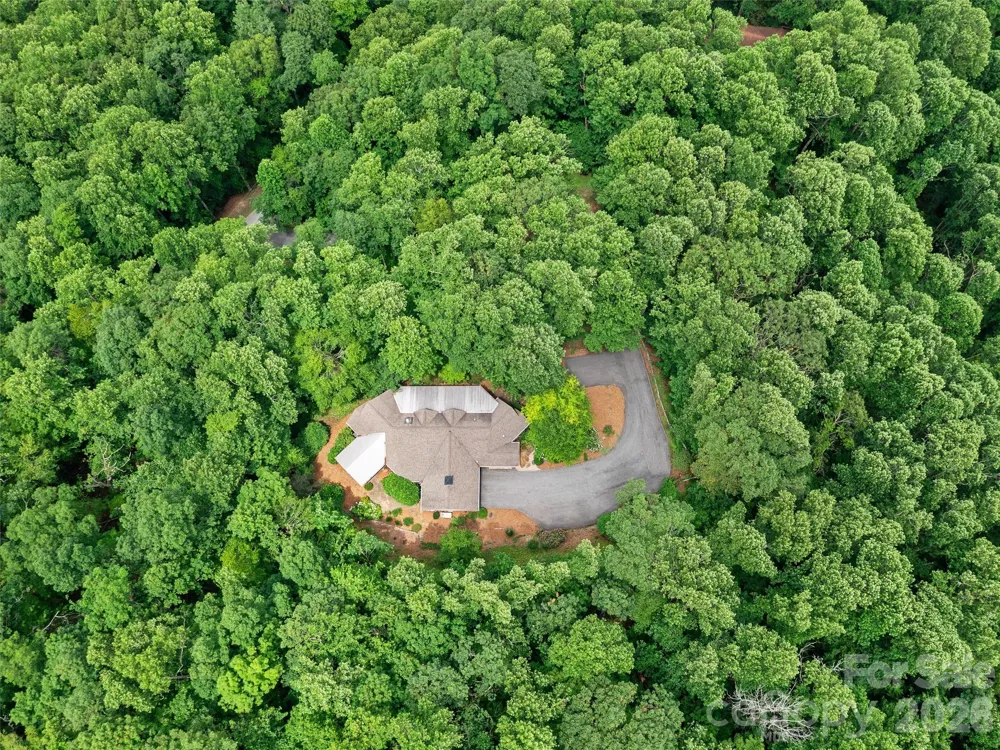 71 Chestnut Hill Road Spruce Pine, NC 28777