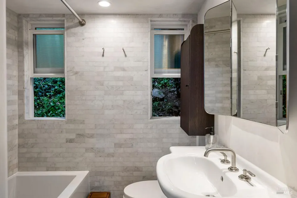 69 Crescent Avenue Sausalito, CA 94965