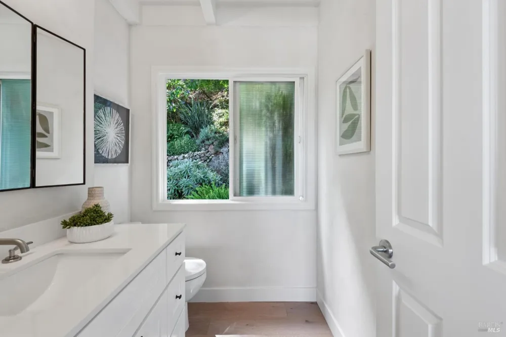 69 Crescent Avenue Sausalito, CA 94965