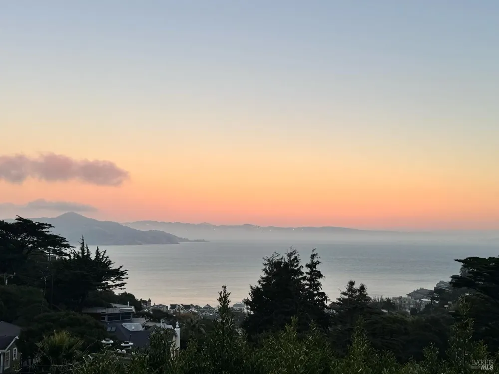 69 Crescent Avenue Sausalito, CA 94965