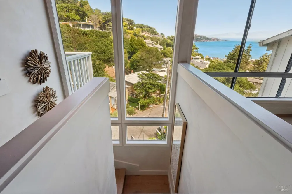 69 Crescent Avenue Sausalito, CA 94965
