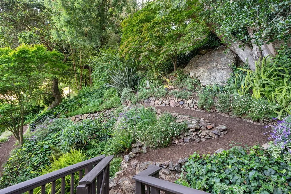 69 Crescent Avenue Sausalito, CA 94965