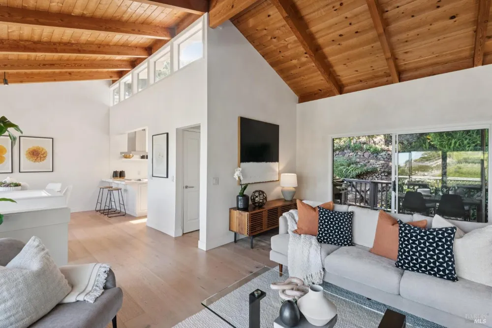 69 Crescent Avenue Sausalito, CA 94965