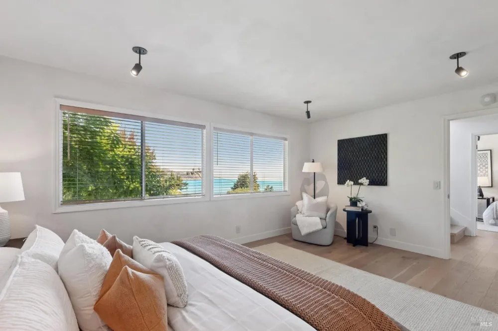 69 Crescent Avenue Sausalito, CA 94965