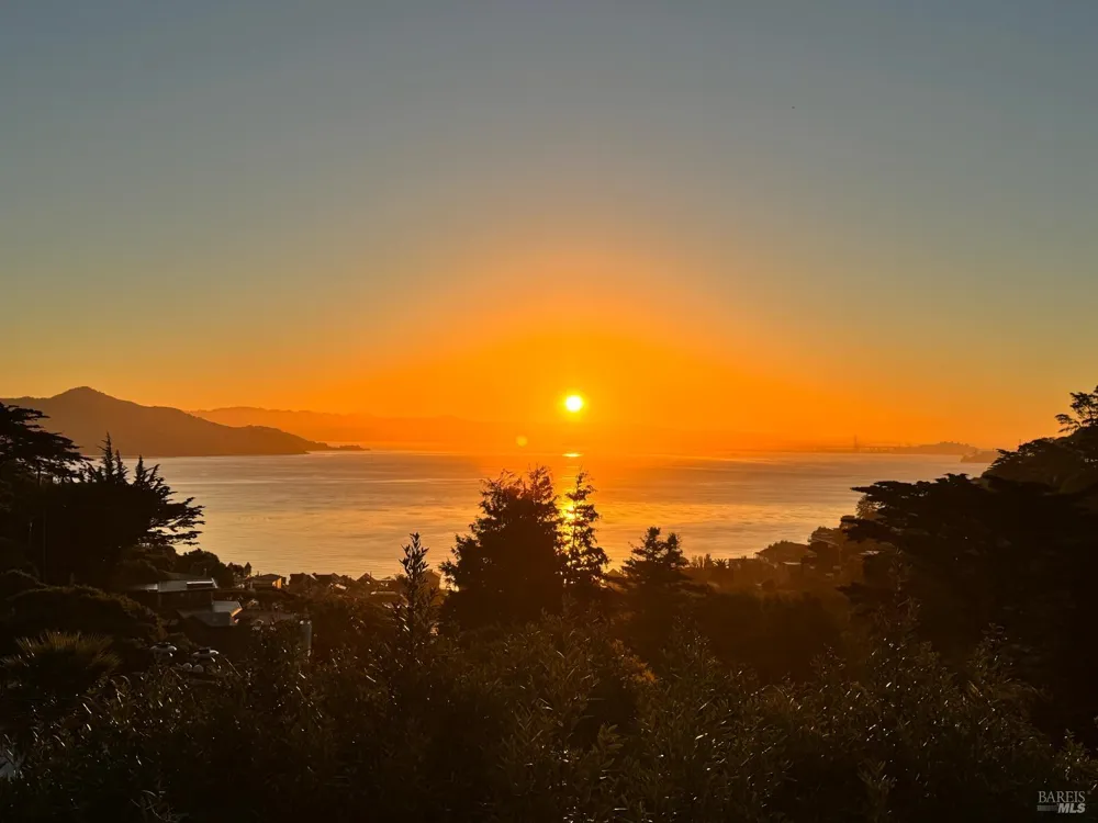 69 Crescent Avenue Sausalito, CA 94965