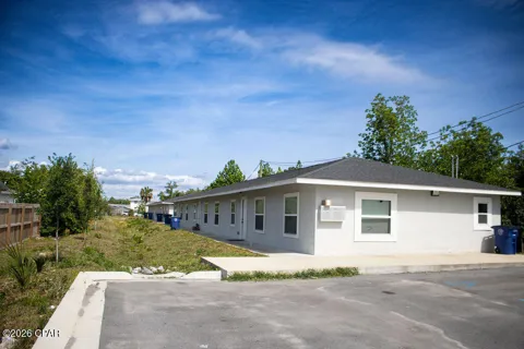 528 Kraft Avenue #A,B,C,D,E,F.