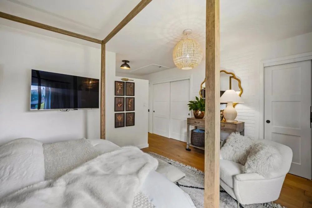 183 Del Mesa Carmel Carmel, CA 93923