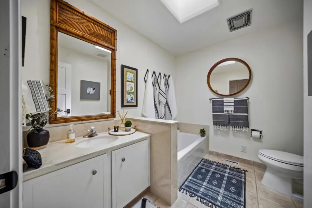 183 Del Mesa Carmel Carmel, CA 93923