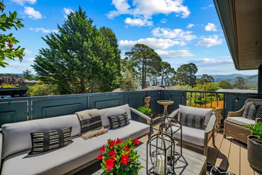 183 Del Mesa Carmel Carmel, CA 93923