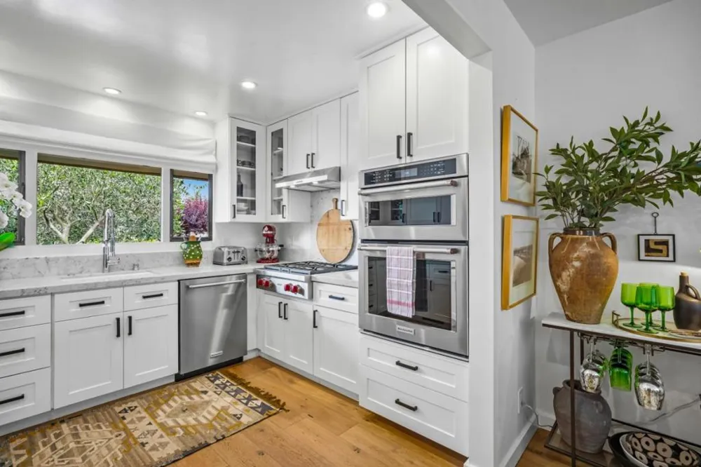 183 Del Mesa Carmel Carmel, CA 93923