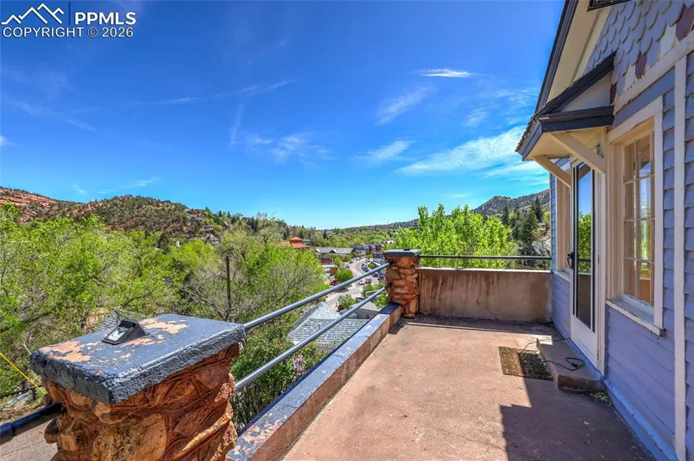 106 Waltham Avenue Manitou Springs, CO 80829
