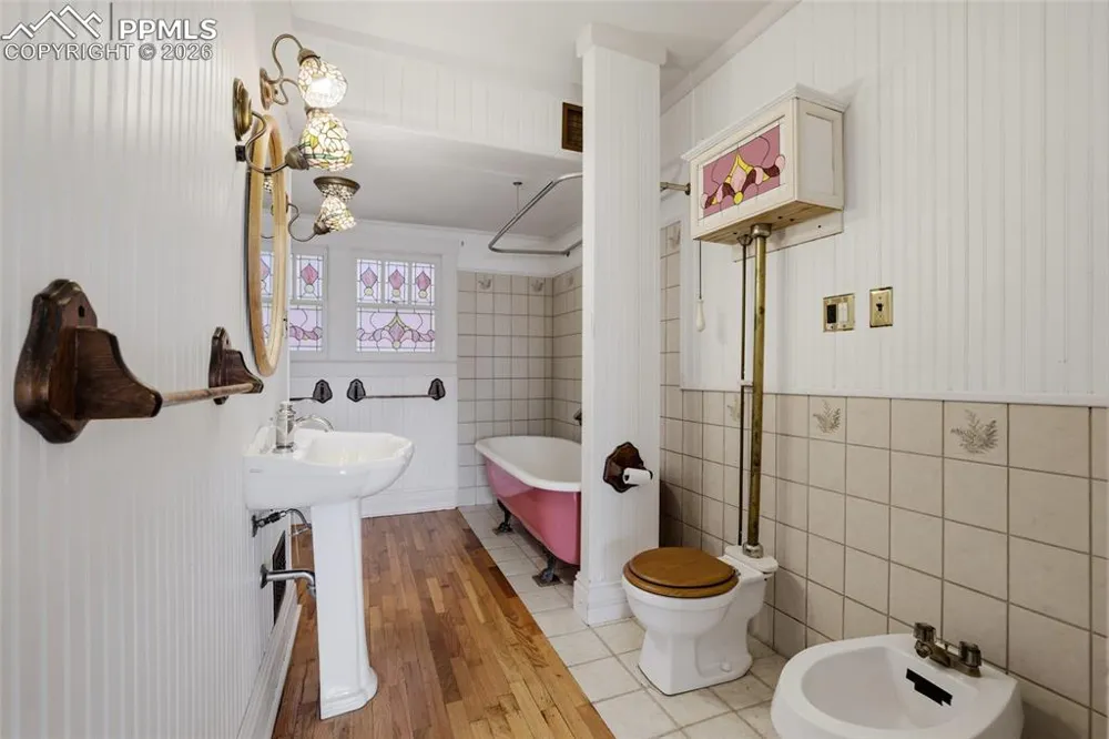 106 Waltham Avenue Manitou Springs, CO 80829