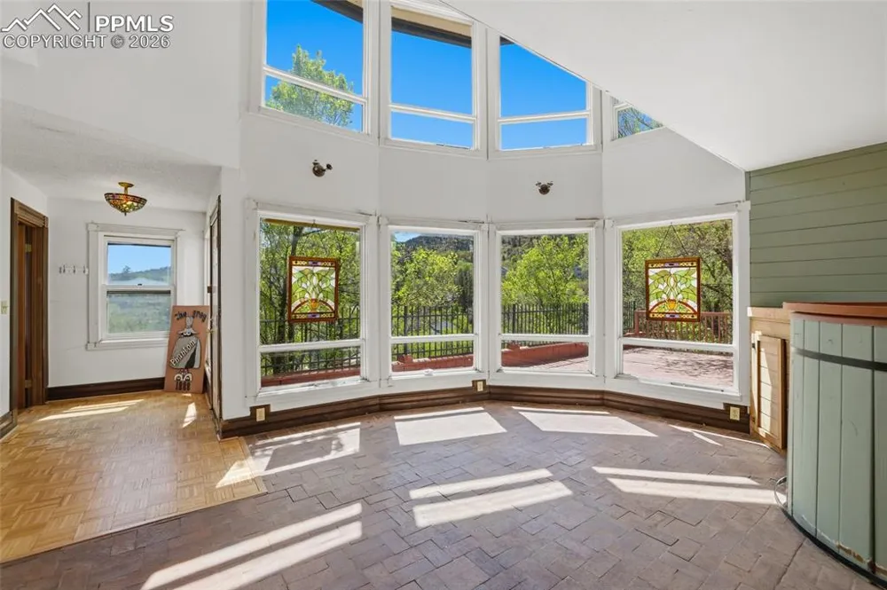 106 Waltham Avenue Manitou Springs, CO 80829