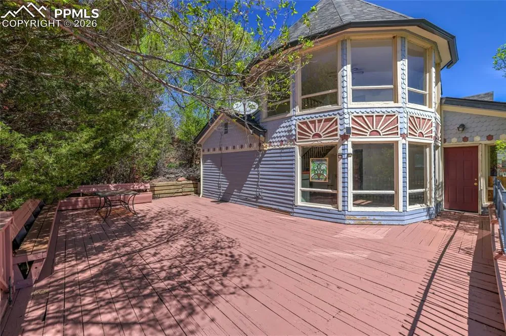 106 Waltham Avenue Manitou Springs, CO 80829