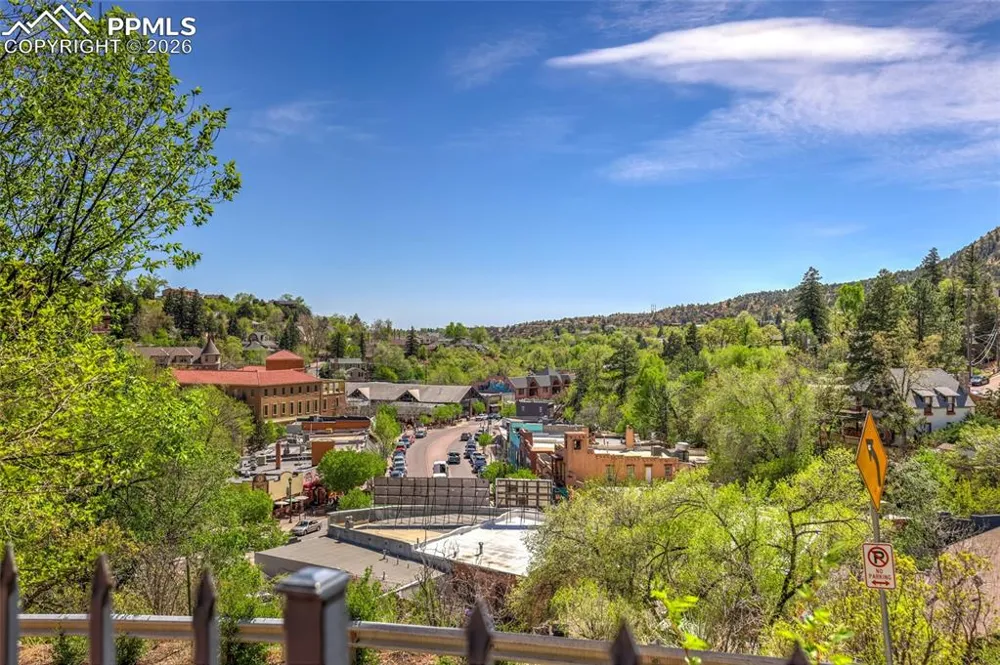106 Waltham Avenue Manitou Springs, CO 80829