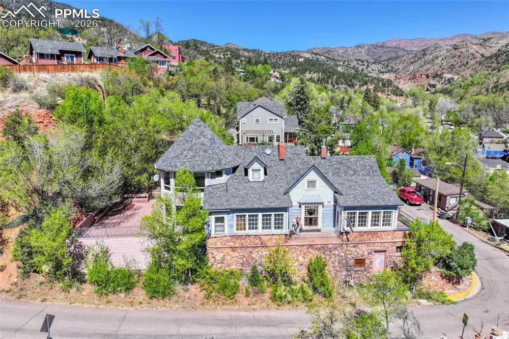 106 Waltham Avenue Manitou Springs, CO 80829