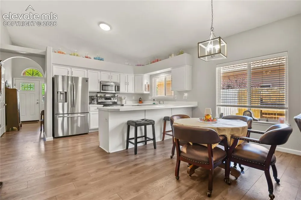 932 Pinecrest Drive Pueblo, CO 81005