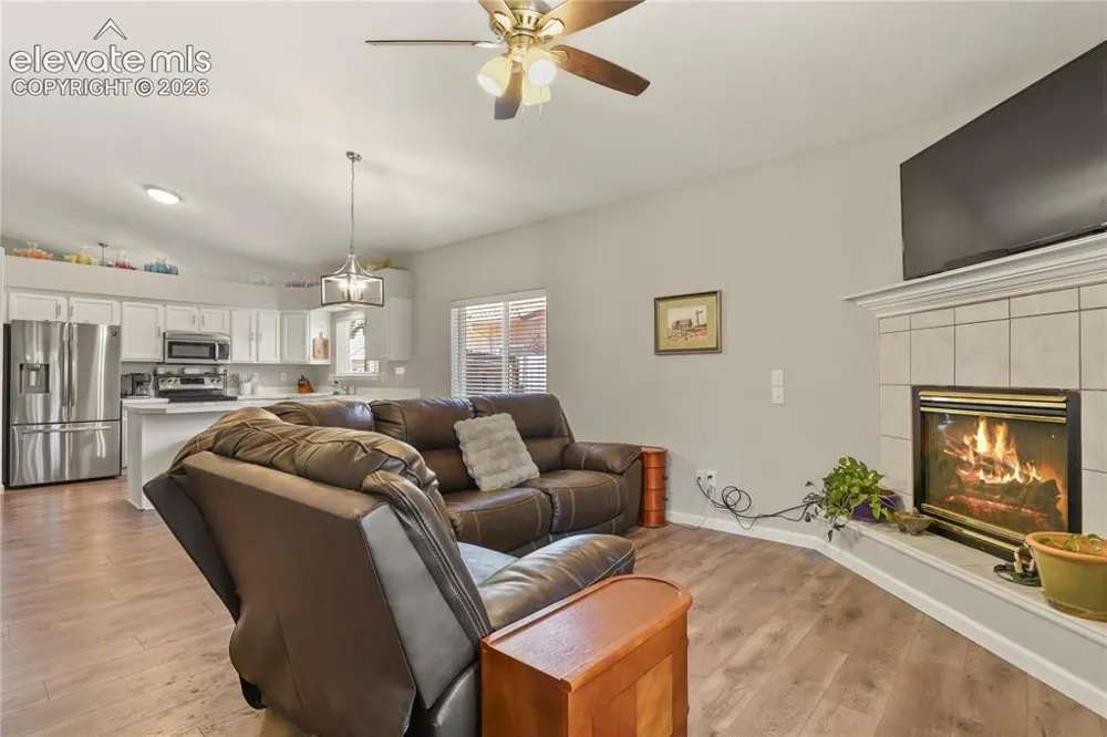 932 Pinecrest Drive Pueblo, CO 81005