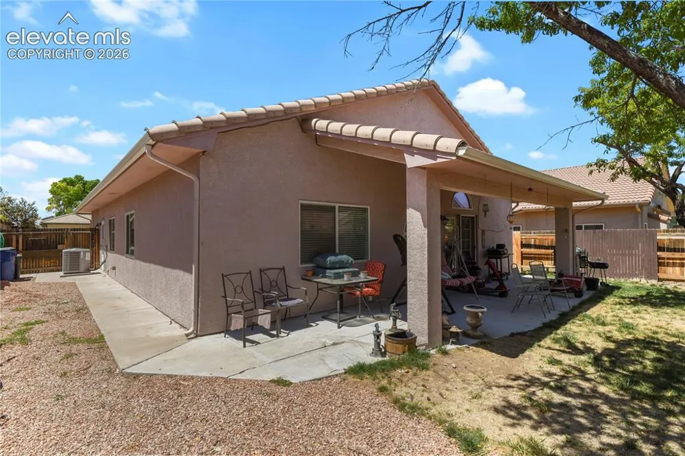 932 Pinecrest Drive Pueblo, CO 81005