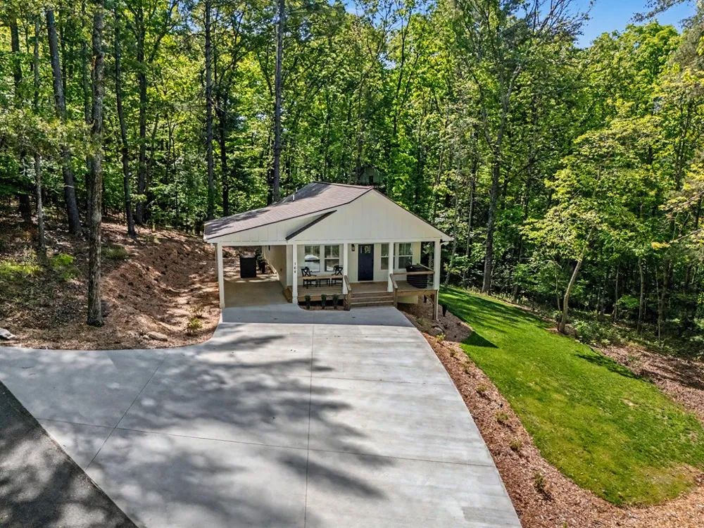 164 Acorn Lane Warne, NC 28909