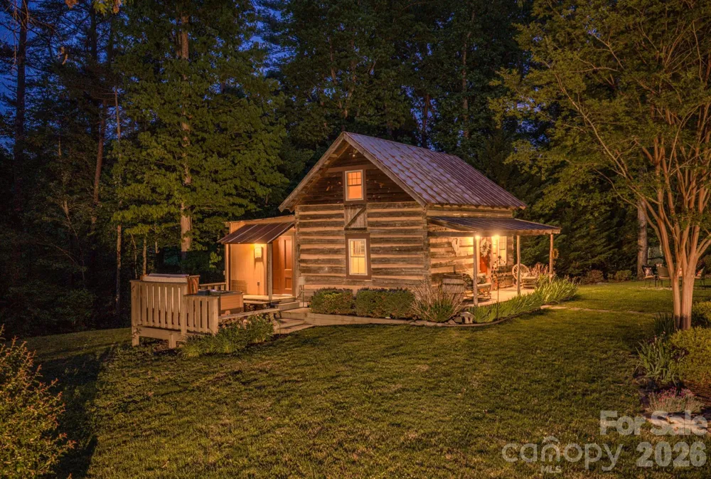 75 Old Gap Creek Road Fairview, NC 28730