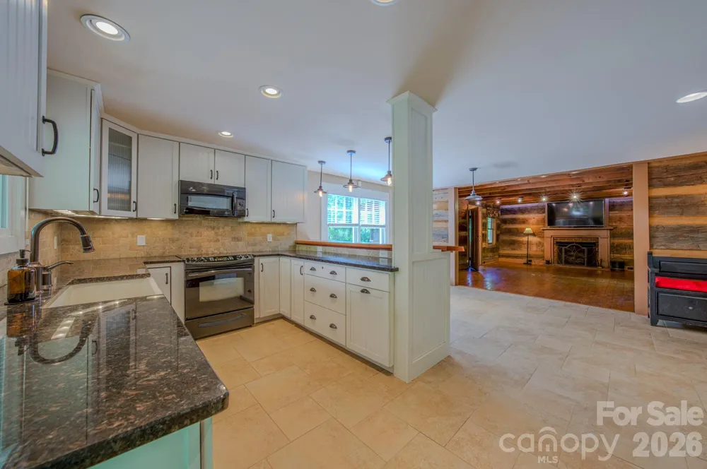 75 Old Gap Creek Road Fairview, NC 28730