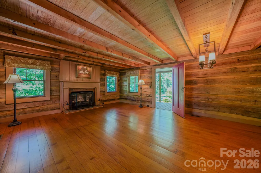 75 Old Gap Creek Road Fairview, NC 28730