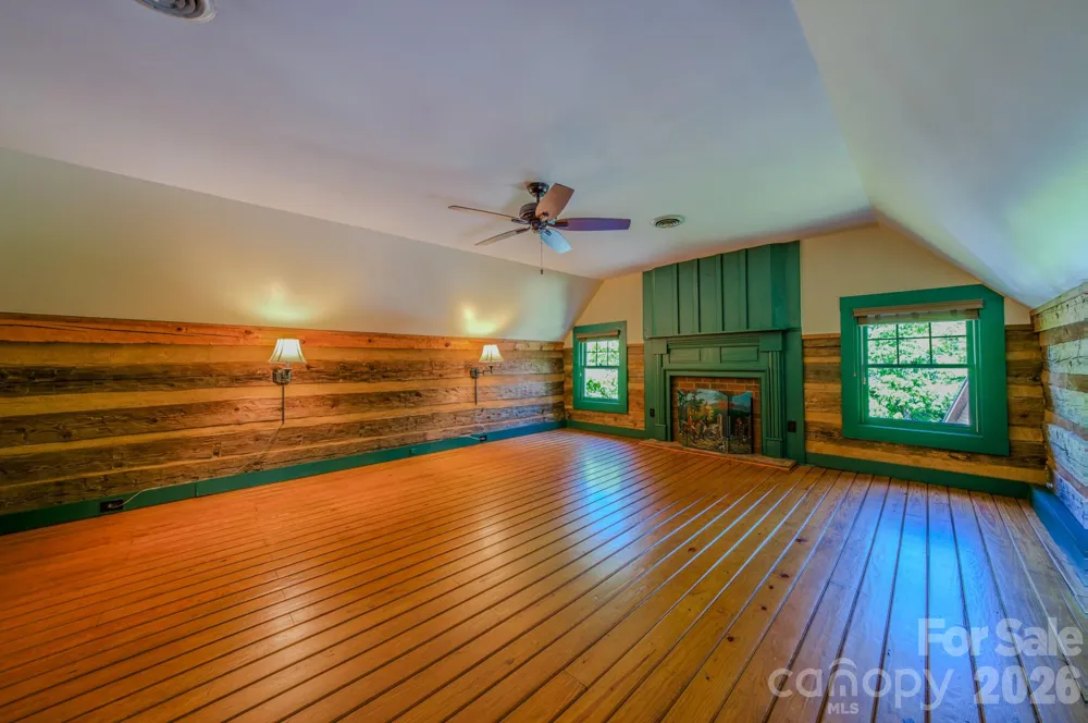 75 Old Gap Creek Road Fairview, NC 28730
