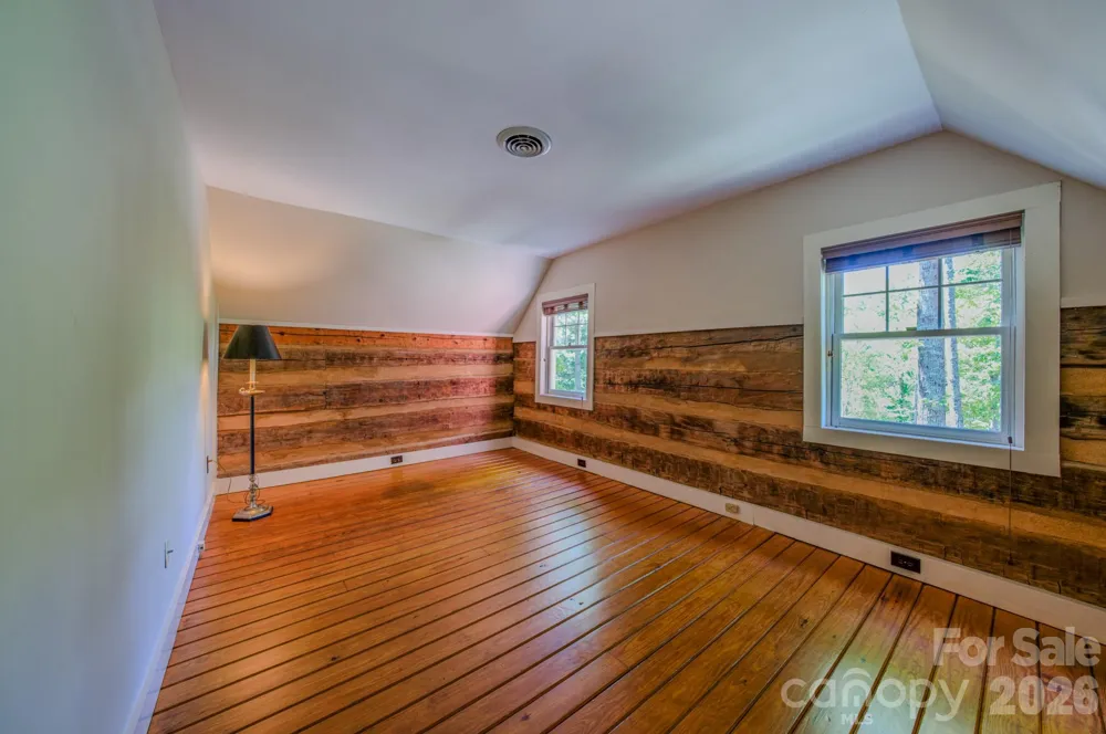 75 Old Gap Creek Road Fairview, NC 28730