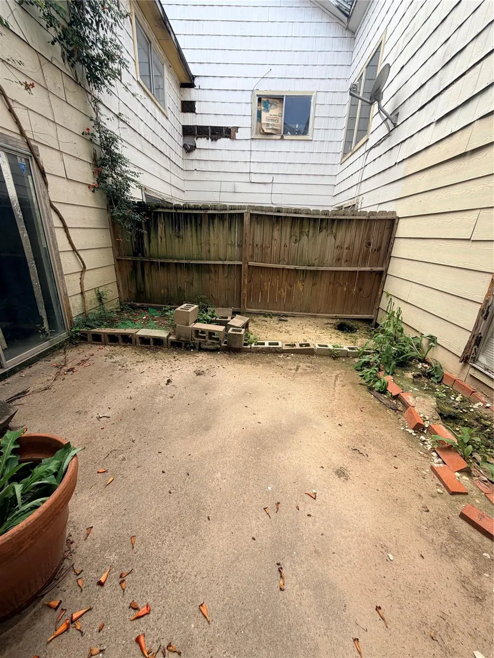 5602 Easthampton Drive #B Houston, TX 77039