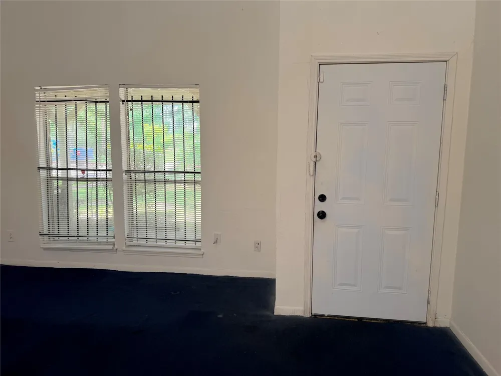 5602 Easthampton Drive #B Houston, TX 77039
