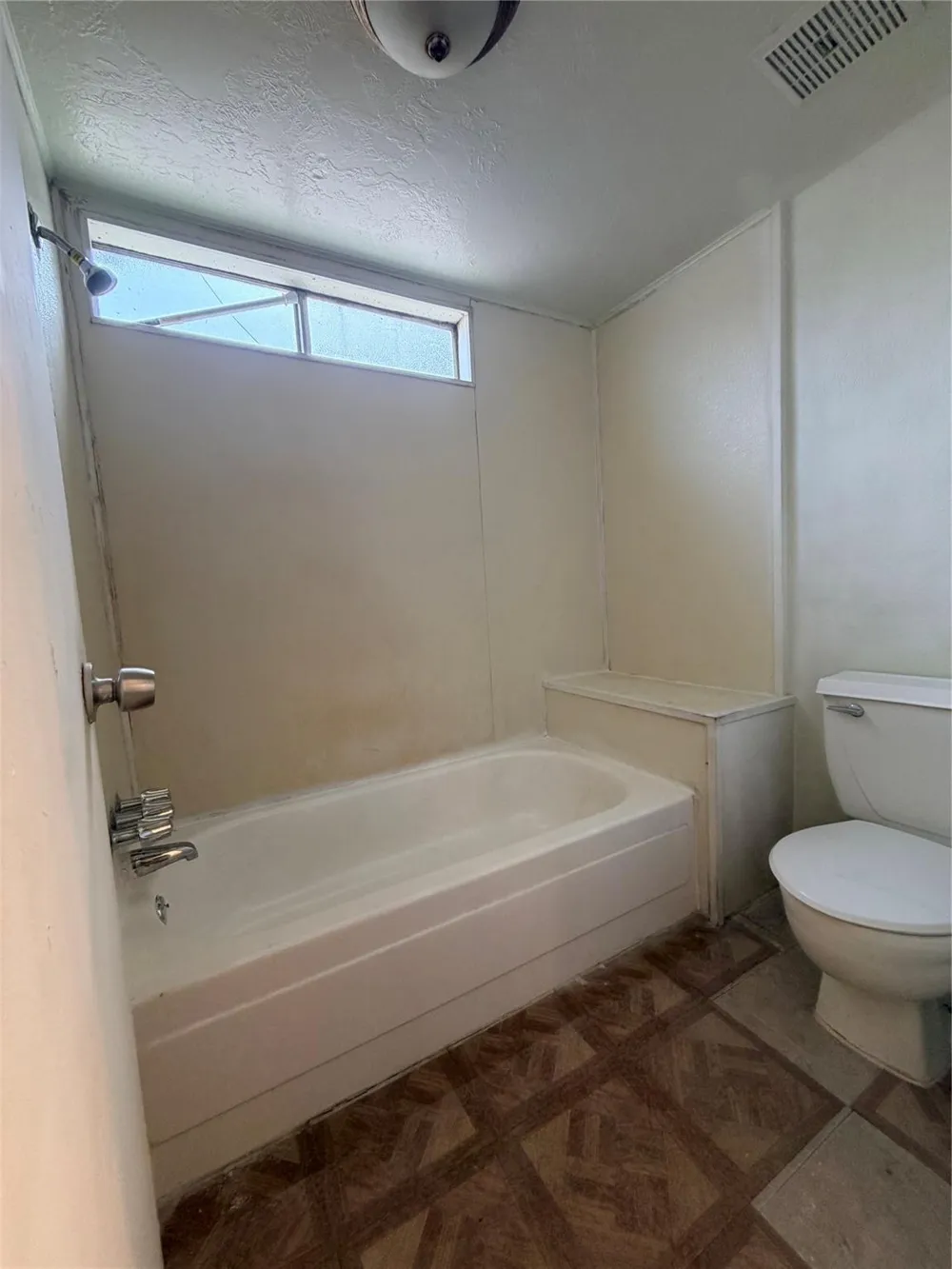 5602 Easthampton Drive #B Houston, TX 77039