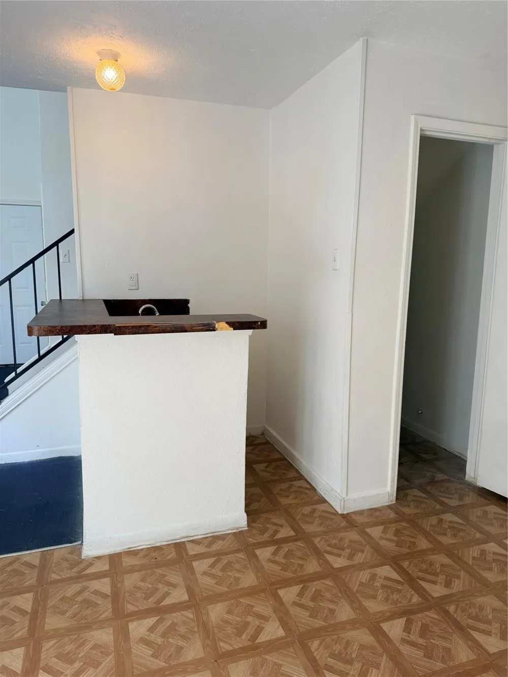 5602 Easthampton Drive #B Houston, TX 77039