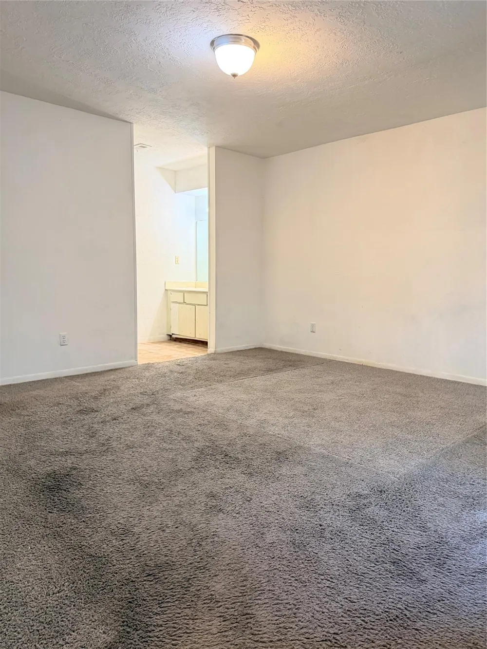 5602 Easthampton Drive #B Houston, TX 77039