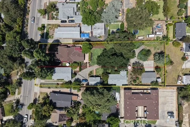 541 E Woodbury Altadena, CA 91001