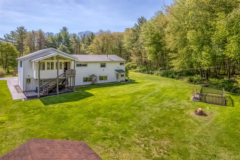 110 Cottontail Lane Woodstock, NY 12498